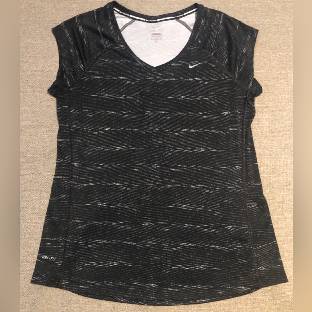Nike Dri-Fit Running V-Neck Tee Fitted L